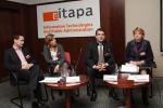 Spíkri sekcie A1 (zľava doprava): Gabriel Lachmann (EEA), Zuzana Wienk (Aliancia Fair Play), Pablo Sarrias (Scytl Secure Electronic Voting) a moderátorka sekcie Lucia Mušková (Ministerstvo financií SR).