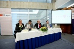 Spíkri okrúhleho stola: Emil Fitoš (SIEMENS), Roland Sill (Úrad vlády SR), Vladimír Ivantyšyn (ITAPA), Miloš Molnár (Ministerstvo financií SR)