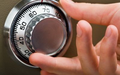 Jarná ITAPA 2015 : Elektronické náramky - nádej pre týrané ženy a obete domáceho násilia