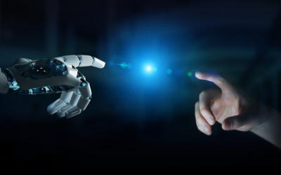 Ľudia s rutinnou prácou budú nahradení strojmi a na to určenou inteligenciou