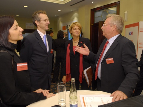 Foyer počas coffee-breaku.