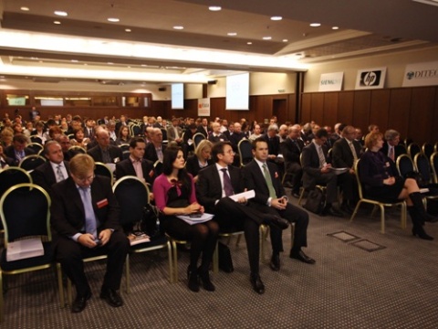 Účastníci kongresu ITAPA 2010 počas s…