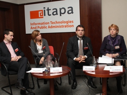 Spíkri sekcie A1 (zľava doprava): Gab…