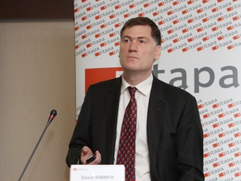 Keynote prezentácia Riadenie v ťažkýc…