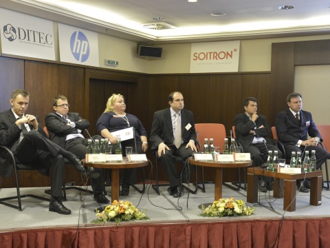 Spíkri sekcie A3: (Ne)Informatizácia …