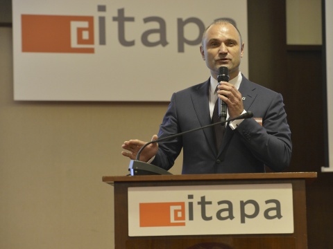 Ivan Langer počas svojej keynote pred…