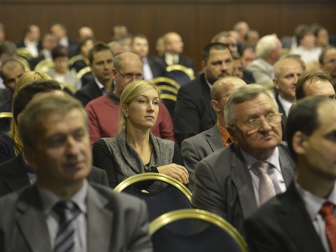 Účastníci okrúhleho stola