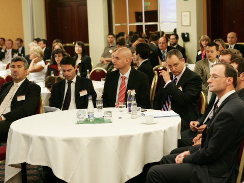 Účastníci konferencie počas okrúhleho…