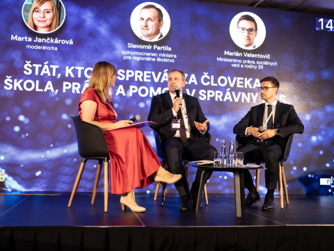 Diskusia "Štát, ktorý sprevádza človeka"