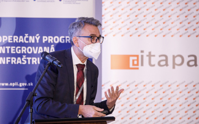 Z vedca Vladimíra Šuchu, ktorý bol spíkrom na ITAPA, sa stal šéf Zastúpenia Európskej komisie na Slovensku